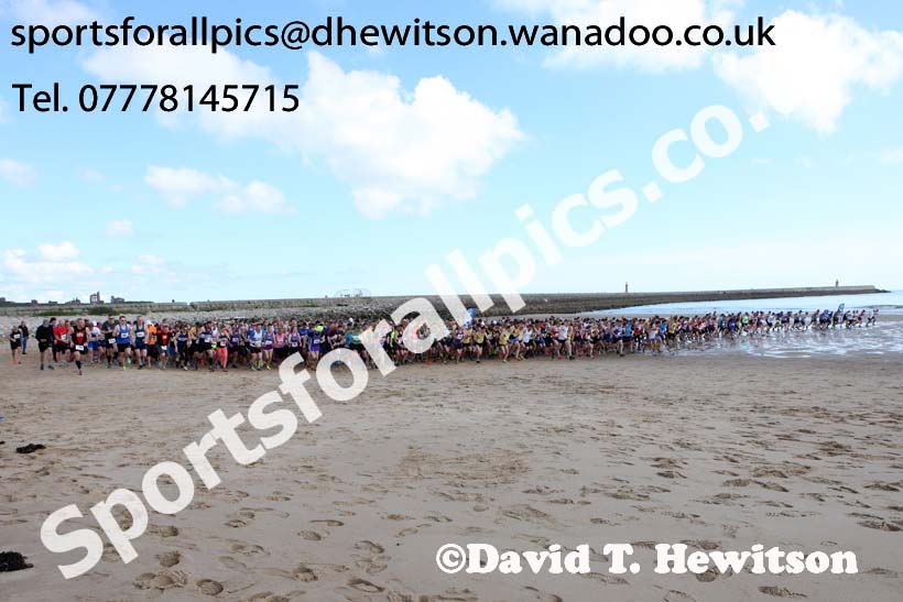 Pier to Pier Race, South Shields to Roker, Sunderland. Photo: David T. Hewitson/Sports for All Pics